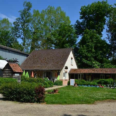 Camping Le Val De Trie Béhen Exterior foto